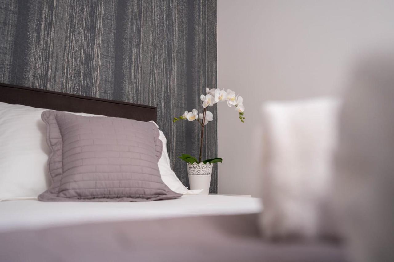 Apartmani Lara Baška Voda Exterior foto